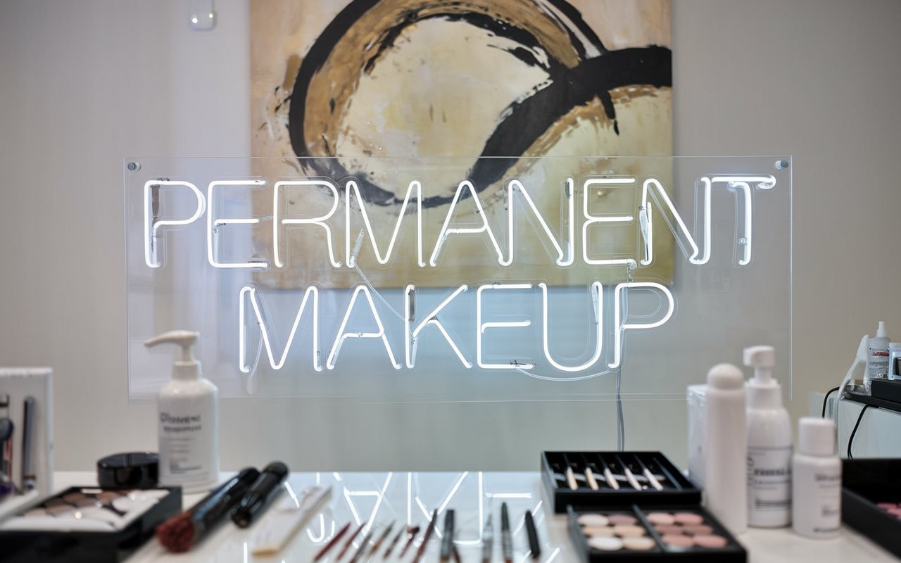 permanent makeup V6B 1H7 Vancouver BC